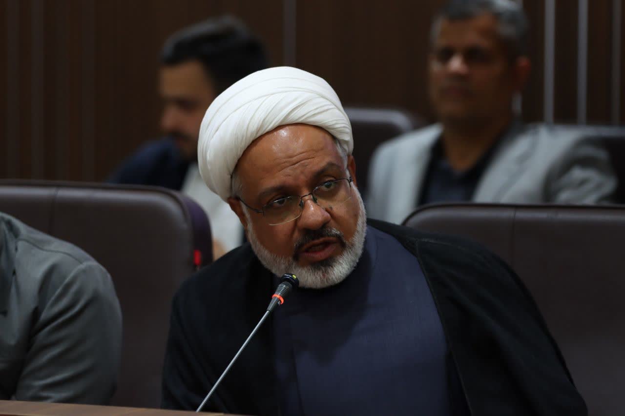 مکتب شهید میرزا کوچک جنگلی و شهید سلیمانی مکتبی راهبردی است که باید با استفاده از ظرفیت رسانه تبیین و تثبیت شود