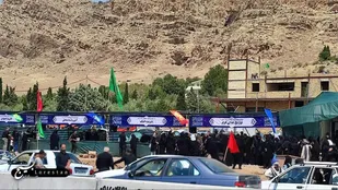 خدمات دهی مواکب سپاه حضرت ابوالفضل علیه السلام استان لرستان به زائران پیاده&zwnj;ی حرم تا حرم