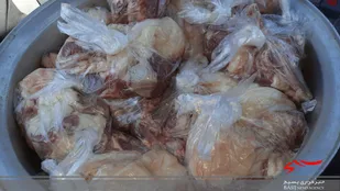 تهیه و توزیع 50 بسته گوشت قرمز بین خانواده های نیازمند