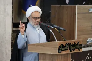 ارتباطات را باید جدی بگیریم تا بتوانیم یک جامعه همراه با آسایش داشته باشیم/با اهل علم ارتباط برقرار کنیم تا به روشنگری برسیم