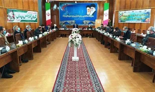 دهه فجر سرآغاز حاکمیت ارزش های معنوی است