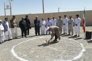 افتتاح پروژه مدرسه سه کلاسه در روستای گنک شهرستان سیب و سوران