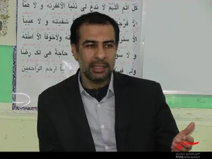 امام خمینی(ره) به ما استقلال وهویت بخشید