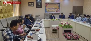 نشست صمیمانه با هنرمندان کانون&zwnj;های بسیج هنرمندان استان لرستان برگزار شد.