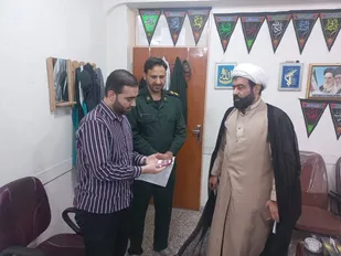 مسوئل دفتر نمایندگی ولی فقیه ناحیه مقاومت بسیج دزفول از خدمت جهادی سربازان و بسیجیان دزفول تجلیل کرد
