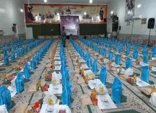 توزیع 8هزار بسته غذایی توسط سازمان بسیج شهرداری اهواز +عکس