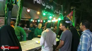 برپایی چایخانه حضرت اباعبدالله الحسین(علیه السلام) به مناسبت ایام اربعین