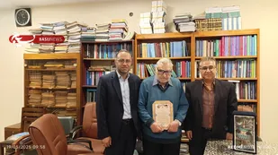 تقدیر رئیس سازمان بسیج علمی از چهره ماندگار فیزیک ایران