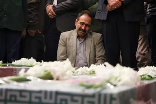 مراسم وداع با دو شهید گمنام دفاع مقدس در امام زاده عبدالله گرگان