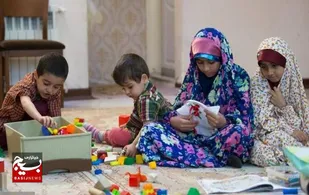 مادر نمونه دهه شصتی با ۵ فرزند که کمک&zwnj;کردن به خانواده&zwnj;های نیازمند جزو برنامه&zwnj;های ثابت زندگی اوست