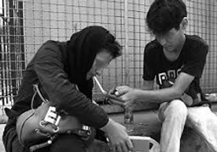 افزایش اعتیاد در زنان و دختران نگران کننده است