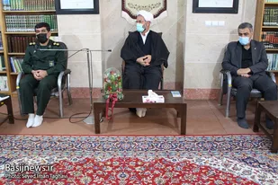 فرماندهان پايگاه هاي بسيج در ادارات از جايگاه ويژه اي برخوردار هستند