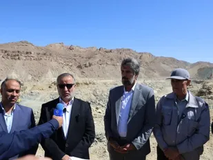 مردم باید از مواهب اقتصادی معادن محدوده زندگی خود بهره مند شوند