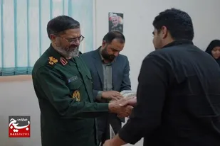 تجلیل سردار شفایی از گروه فضا مجازی ضامن پایگاه شهید مرادقلی حوزه شهید سلامی