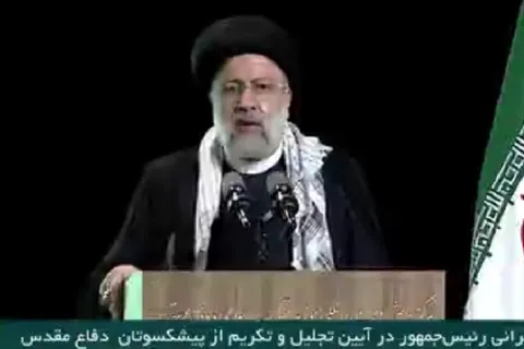 خانواده محترم شهدا پرچم‌های برافراشته‌درهرکوی‌وبرزن‌هستند