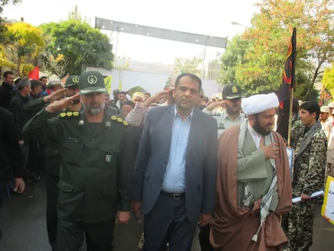 برگزاری صبحگاه مشترک نیروهای مسلح  شهرستان رازو جرگلان
