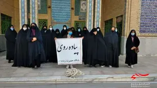 از گلباران قبور شهدا تا پیاده روی بسیجیان پایگاه حضرت زینب (س) در سرخه