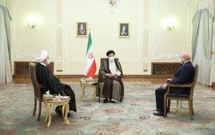 نشست سران قوا به میزبانی آیت الله رئیسی در پاستور برگزار شد
