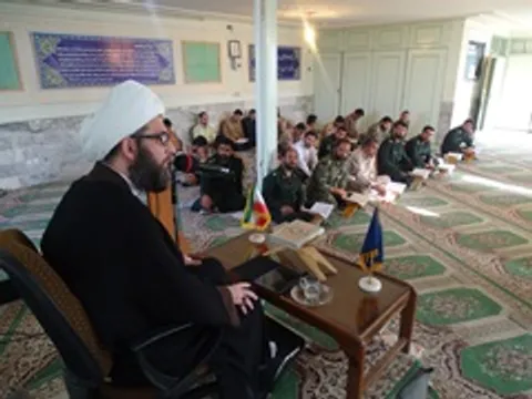 محفل انس با قرآن کریم در حسینیه سپاه دلیجان