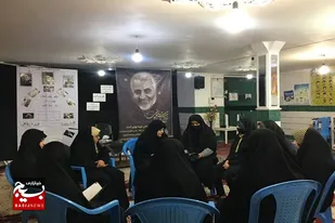 پویش ساخت روزنامه دیواری و خوانش کتاب در پایگاه بسیج خواهران برگزار شد