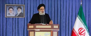 هرگز سگ تعلیم دیده استکبار،آل سعود پلید را فراموش نمی کنیم/ مسئولین در مراسم تکریم از شهدای مدافع حرم شرکت نمی کنند