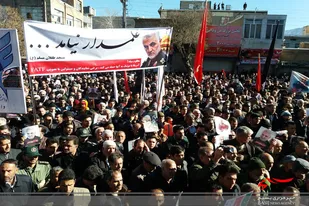 حضور بی&zwnj;نظیر مردم ملایردر راهپیمایی شهادت سردار&laquo;سلیمانی&raquo;