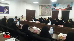 باحضور مسئول دفتر نمایندگی ولی فقیه در سپاه قم؛
نشست قرارگاه تعالی زن و خانواده در ناحیه امام حسن مجتبی(ع) برگزار شد