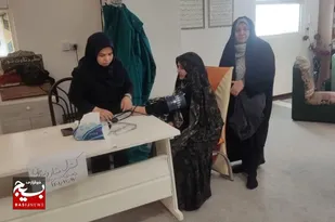 &nbsp;برپایی بازارچه عرضه محصولات خانگی و ارائه برنامه&zwnj;های متنوع خدماتی برای اقشار نیازمند