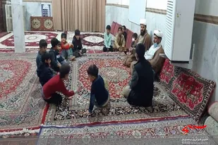 برگزاری حلقه صالحین به مناسبت هفته بسیج خاش