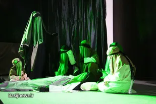 نمایش آئینی &laquo;روایت حور&raquo; در امامزاده طاهر (ع) برگزار شد