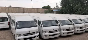 کشف انبار خودروهای خارجی احتکار شده در شهرری