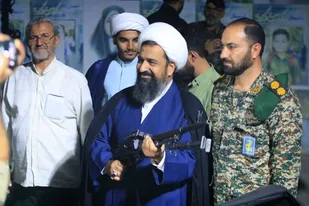 برگزاری مسابقات میدان&zwnj; یار در جوار مزار شهدای گمنام شهرستان چهارباغ