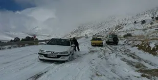 تردد در جاده زنجان به طارم با زنجیر چرخ امکانپذیر است