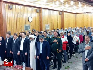 نواخته شدن زنگ انقلاب در دبیرستان دخترانه حضرت زینب(س) اهرم