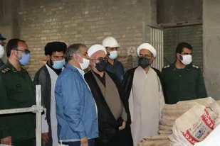 بازدید مسئولین سپاه از شرکت سیمان و طب پلاستیک شاهرود+ تصاویر