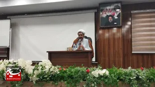 زیارت حضرت زینب(س) برابر با شفاعت پیامبر است