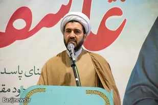 امروز سپاه در جهاد تبیین احساس مسئولیت می&zwnj;کند و عَلَم را به دست می&zwnj;گیرد