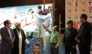 از تمثال شهدای حبیب آباد برخوار رونمایی شد