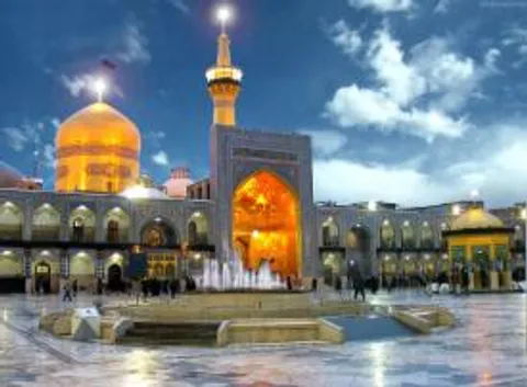 اعزام ۹۰ نفر از مناطق محروم زرندیه به مشهد مقدس