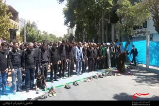 اقامه نماز ظهر عاشورا در ملایر