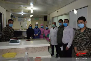 تجلیل از کادر درمانی بیمارستان شهرستان جغتای توسط بسیجیان