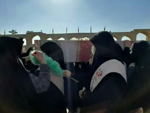 جوانان دهه هشتادی با شهدا تجدید میثاق کردند