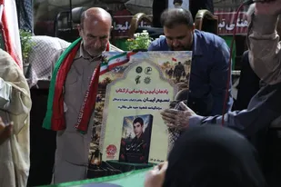 آیین رونمایی از کتاب نسیم ایمان، زندگی نامه شهید سید علی جلالی در دلیجان