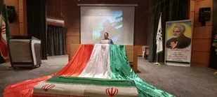 گفتگو در فضای حقیقی، راه مقابله با دروغ های فضای مجازی است
