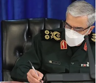 وظیفه داریم در مقابله با حرکت&zwnj;های انحرافی دشمن به جهادی تبیینی دست بزنیم/ دفاع مقدس آفتاب نظام مقدس جمهوری اسلامی