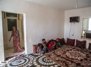 2 خانواده مددجوی کمیته امداد   خانه دار شدند