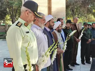 آیین گلباران گلزار شهدا در سراسر استان البرز برگزار شد+تصاویر