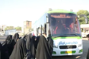 اعزام کاروان راهیان نور در قالب دو دستگاه اتوبوس به غرب کشور