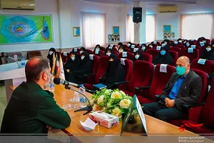 نشست خواهران بسیجی شاغل با فرمانده سپاه کربلا