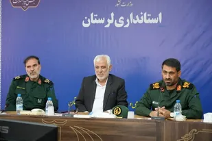 برای توسعه و آبادانی لرستان در کنار دولت هستیم
